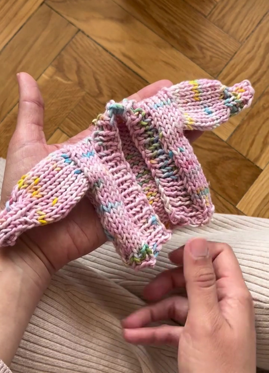 Micro Simone Cardigan Charm